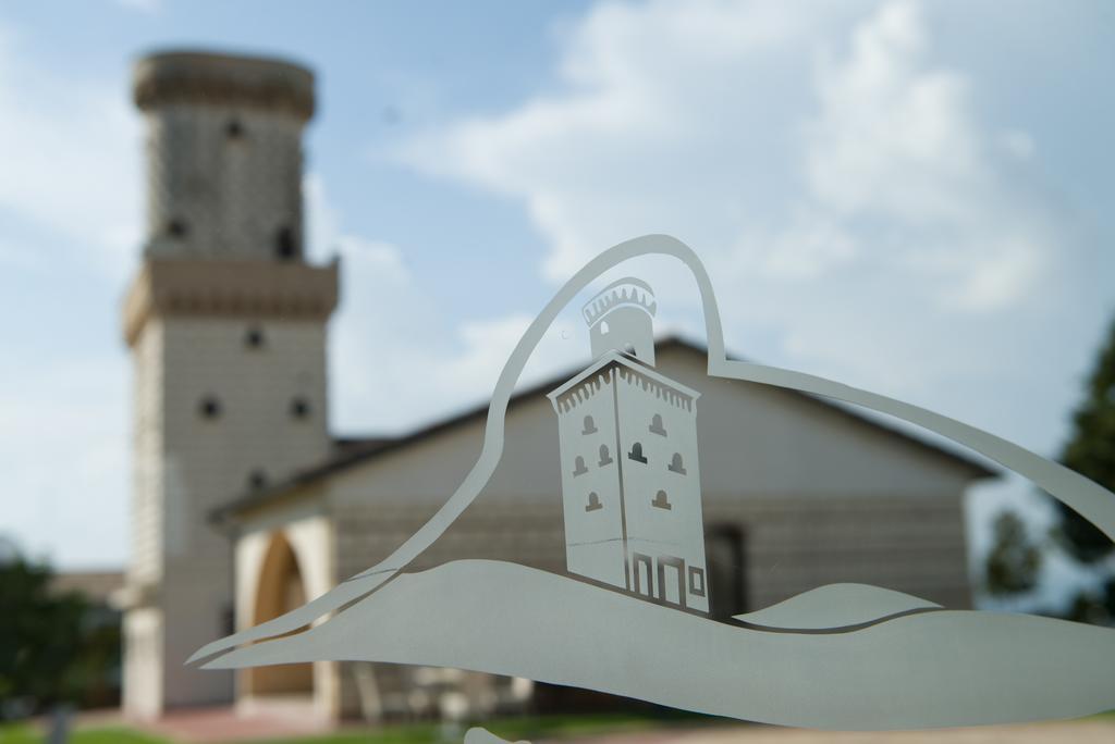 فيلا La Vecchia Torre San Nicola Manfredi المظهر الخارجي الصورة